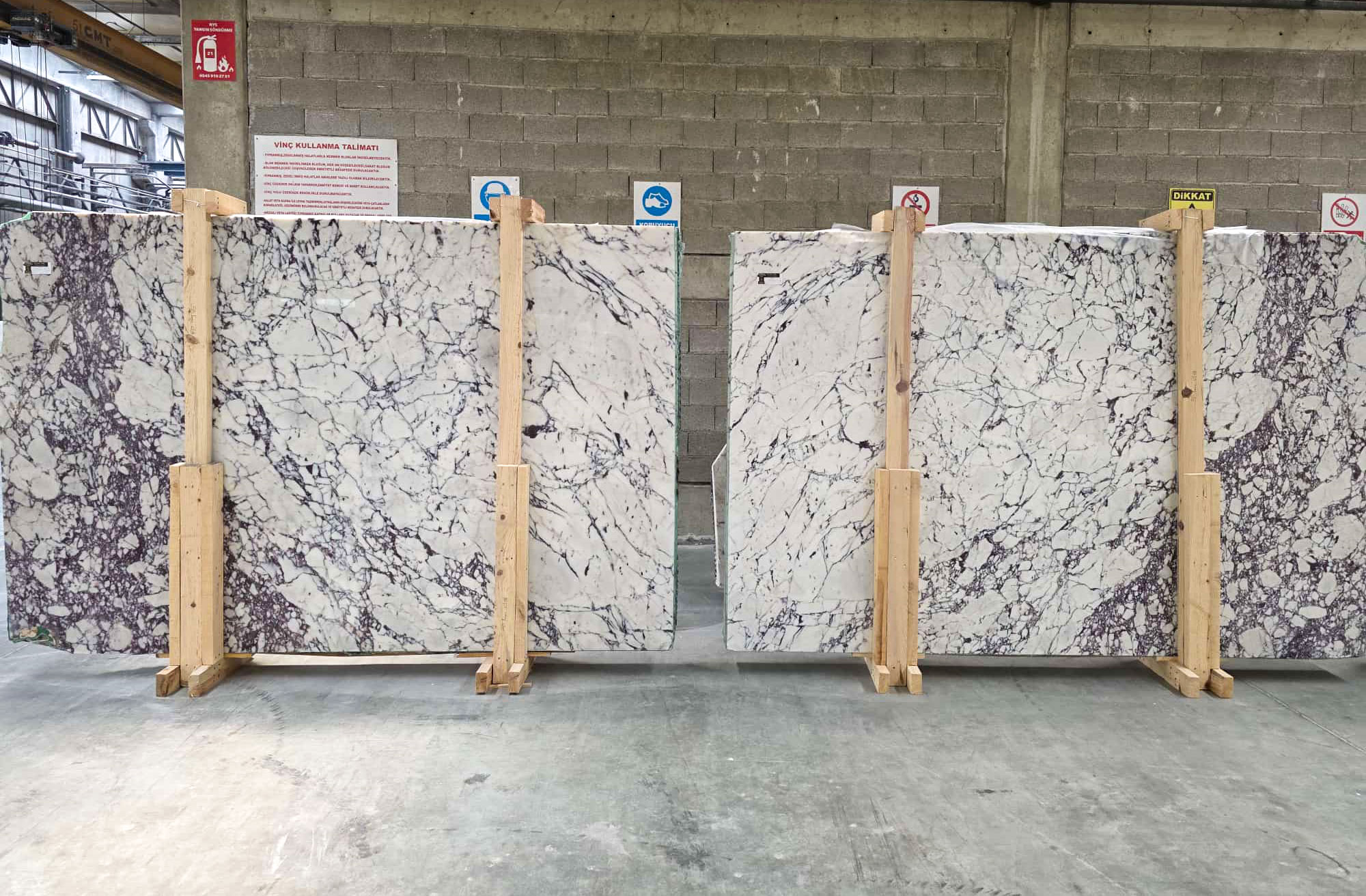 Marmilux Natural Stone Calacatta Viaola