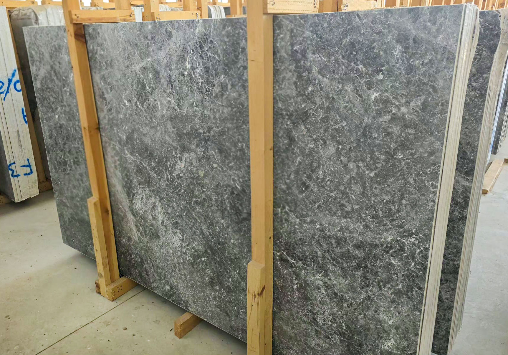 Marmilux Natural Stone Tundra Dark